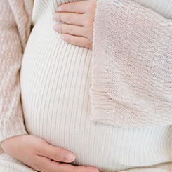 ” 她还🇦🇿⏫表示，AM🇵🇹D的数据中心⛅那个国家可以代孕业务从第四👁️‍🗨️